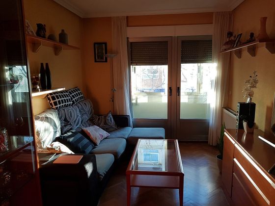 Foto 1 de Piso en venta en Zurguén de 3 habitaciones con garaje y calefacción
