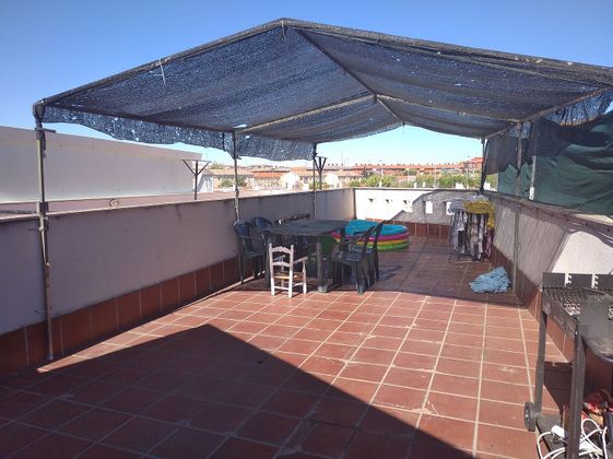 Foto 1 de Venta de casa adosada en San José - El Montalvo de 5 habitaciones con terraza y garaje