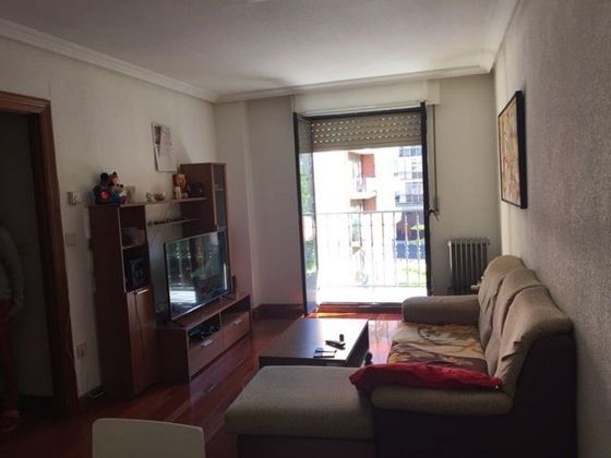 Foto 1 de Venta de piso en Garrido Norte - Chinchibarra de 3 habitaciones con terraza y garaje