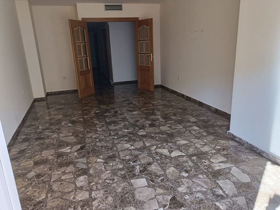 Foto 1 de Venta de piso en Carretas - Huerta de Marzo - La Pajarita de 3 habitaciones con terraza y garaje