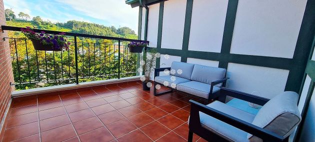 Foto 1 de Casa en venda a calle Sabino Arana de 4 habitacions amb terrassa i garatge
