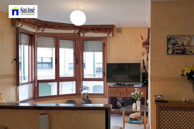 Foto 1 de Piso en venta en Soutomaior de 2 habitaciones con terraza y garaje