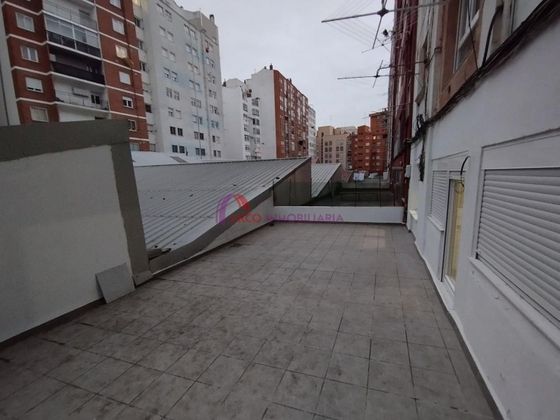 Foto 2 de Venta de piso en Gamonal de 3 habitaciones con terraza y calefacción