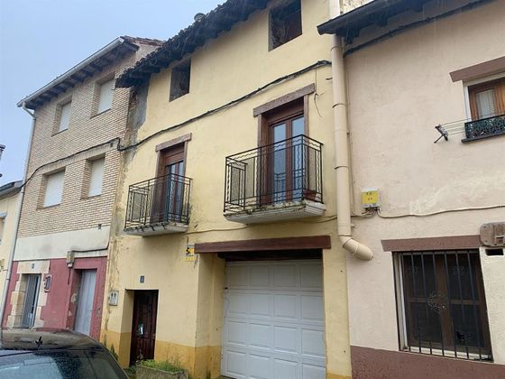 Foto 1 de Casa adossada en venda a Lagrán de 3 habitacions amb garatge