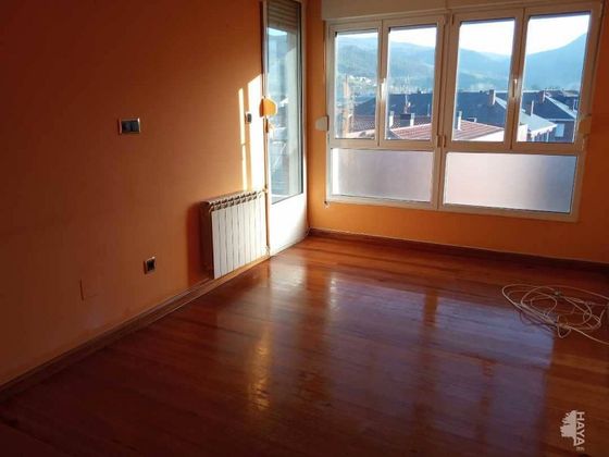 Foto 2 de Venta de piso en calle Torres Quevedo de 3 habitaciones y 84 m²