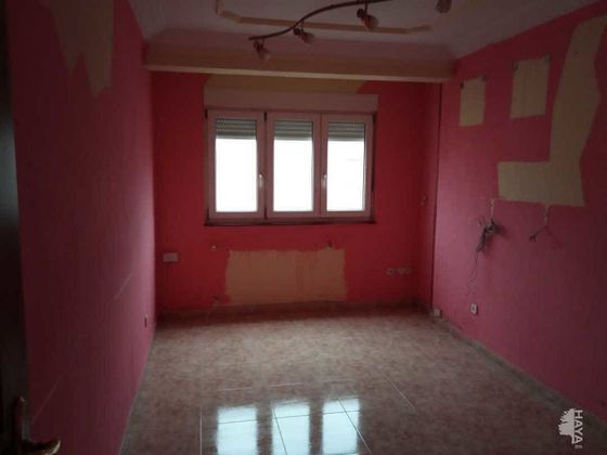 Foto 2 de Venta de piso en calle Trabajadores de Authi de 3 habitaciones y 77 m²