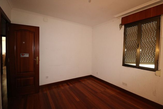 Foto 2 de Venta de piso en calle Arbuio de 2 habitaciones y 51 m²