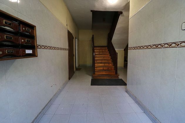 Foto 2 de Venta de piso en Alonsotegi de 2 habitaciones y 51 m²