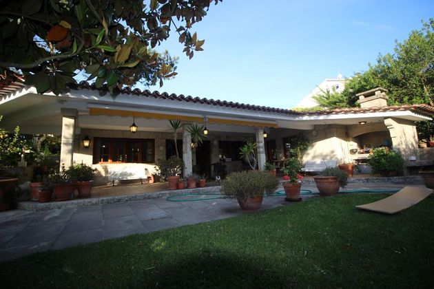 Foto 1 de Xalet en venda a Nigrán de 2 habitacions amb terrassa i piscina