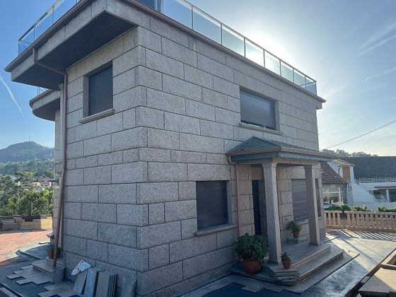 Foto 2 de Xalet en venda a Matamá - Beade - Bembrive - Valádares - Zamáns de 4 habitacions amb terrassa i garatge