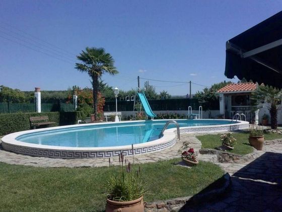 Foto 1 de Chalet en venta en Ciudad Rodrigo de 4 habitaciones con terraza y piscina