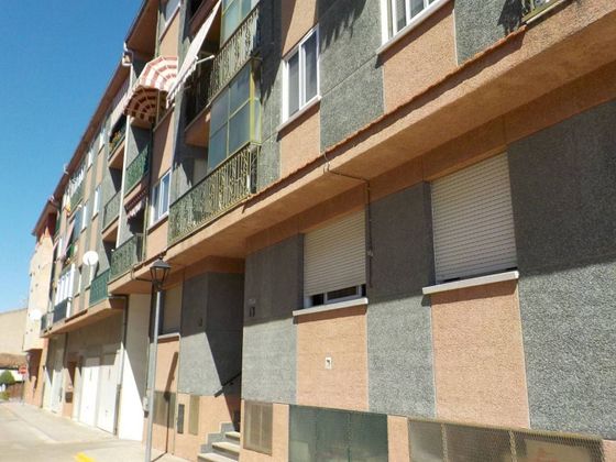 Foto 1 de Venta de piso en calle Guardia Civil de 3 habitaciones con terraza y piscina