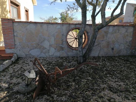 Foto 2 de Xalet en venda a avenida De Portugal de 4 habitacions amb terrassa i jardí