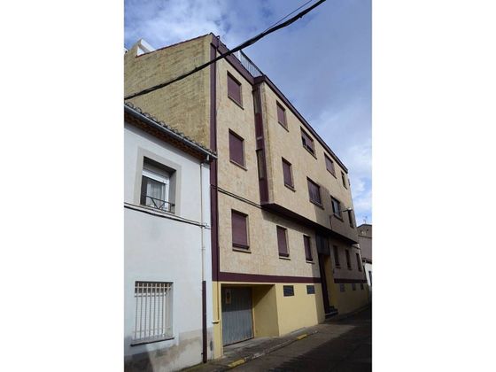 Foto 1 de Pis en venda a calle Santa Fe de 4 habitacions amb garatge i calefacció