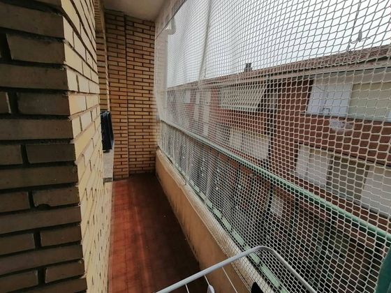 Foto 2 de Pis en venda a calle Jesús Sánchez Terán de 3 habitacions amb terrassa i balcó