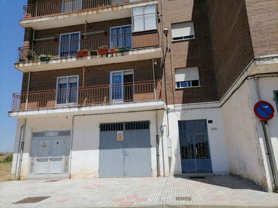 Foto 1 de Piso en venta en calle Fuente Boticaria de 3 habitaciones con terraza y garaje