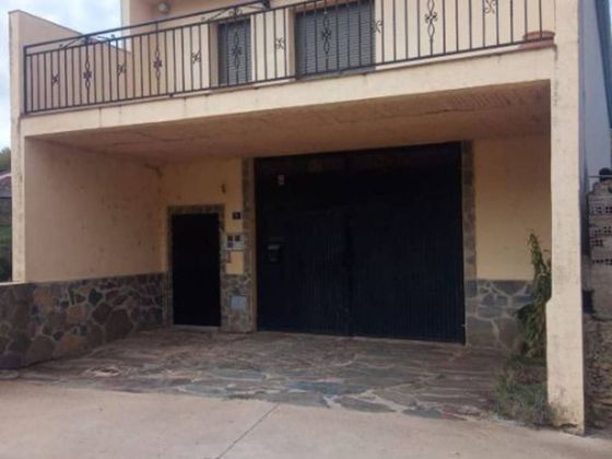 Foto 1 de Casa en venda a Robleda de 8 habitacions amb terrassa i garatge