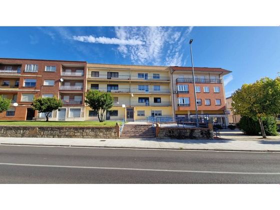 Foto 1 de Pis en venda a plaza Mayor de 4 habitacions amb terrassa i balcó