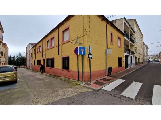 Foto 1 de Pis en venda a calle Juan de la Cierva de 3 habitacions amb calefacció