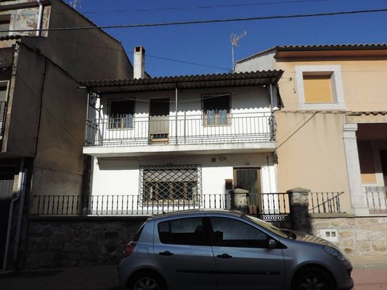 Foto 1 de Casa en venda a calle Caño Nuevo de 4 habitacions amb terrassa i jardí