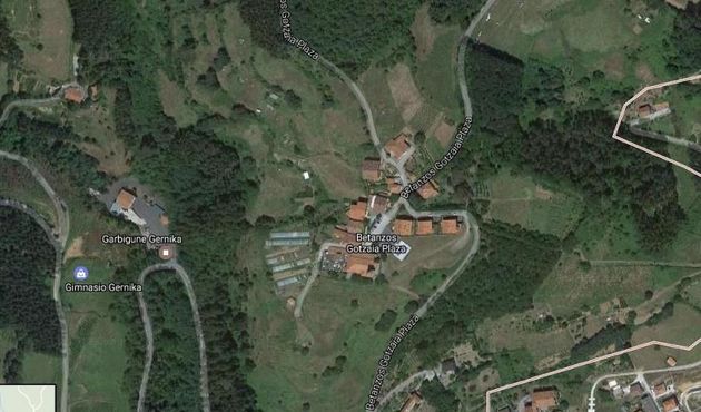 Foto 1 de Venta de terreno en Gernika-Lumo de 2500 m²