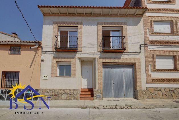 Foto 1 de Venta de casa adosada en Casar de Escalona (El) de 5 habitaciones con terraza y garaje