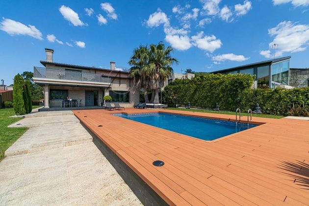 Foto 2 de Chalet en venta en Baiona de 5 habitaciones con terraza y piscina