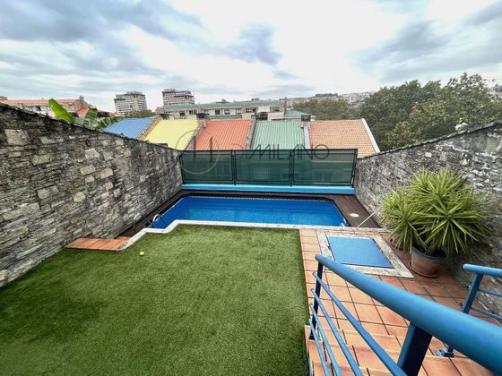 Foto 1 de Casa adossada en venda a Castrelos - Sardoma de 5 habitacions amb terrassa i piscina