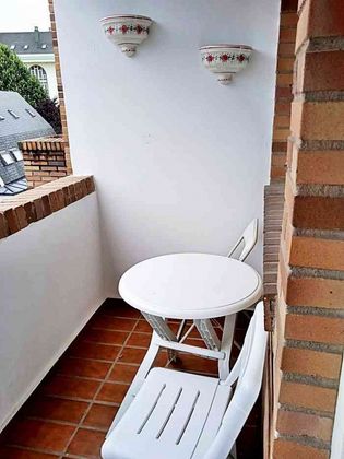 Foto 1 de Alquiler de piso en calle Manuel González Hoyos de 2 habitaciones con garaje y muebles