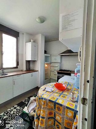Foto 2 de Piso en alquiler en Alisal - Cazoña - San Román de 3 habitaciones con muebles y calefacción