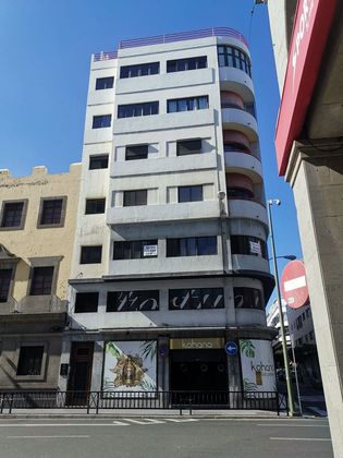 Foto 1 de Oficina en venda a calle León y Castillo amb aire acondicionat i ascensor