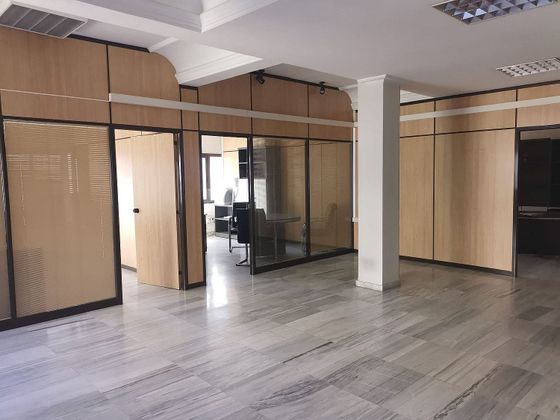Foto 2 de Oficina en venda a calle León y Castillo amb aire acondicionat i ascensor