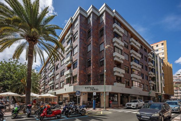 Foto 1 de Venta de piso en calle Senador Castillo Olivares de 4 habitaciones con terraza y garaje