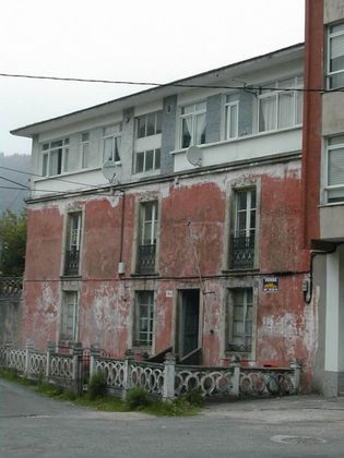 Foto 1 de Edificio en venta en calle De Landroves de 406 m²