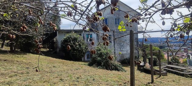 Foto 2 de Venta de chalet en calle San Martiño Do Porto de 10 habitaciones con terraza y jardín