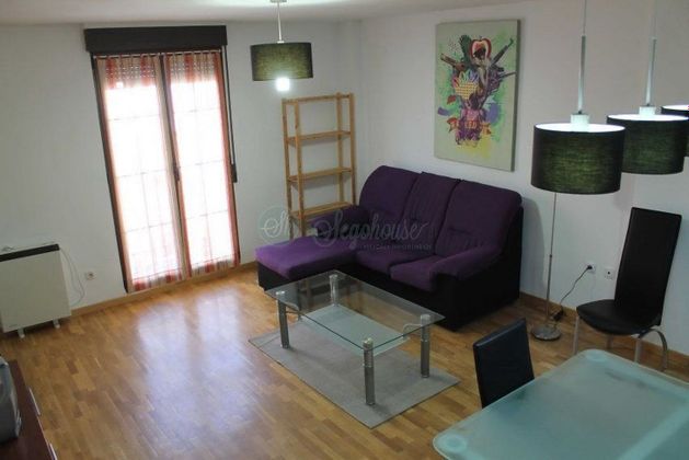 Foto 2 de Piso en venta en Centro - Segovia de 3 habitaciones con calefacción