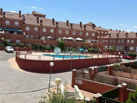 Foto 2 de Piso en venta en Vía Romana de 3 habitaciones con terraza y piscina