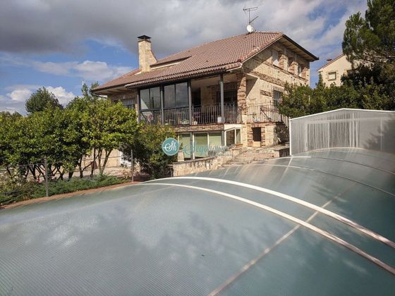Foto 2 de Chalet en venta en San Cristóbal de Segovia de 6 habitaciones con terraza y piscina