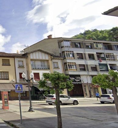Foto 1 de Pis en venda a calle Puerto Pajares de 3 habitacions amb balcó