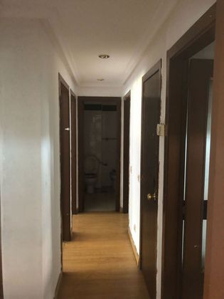 Foto 1 de Venta de piso en calle Celso Solís de 3 habitaciones con ascensor