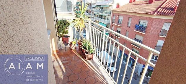 Foto 1 de Pis en venda a Poblenou de 3 habitacions amb terrassa i balcó