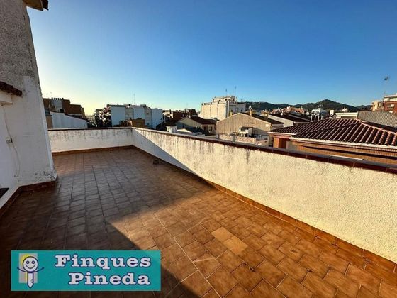 Foto 2 de Piso en venta en Centre - Pineda de Mar de 5 habitaciones con terraza y balcón