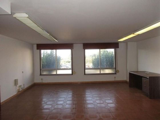 Foto 1 de Alquiler de oficina en A Piriganlla - Albeiros - Garabolos de 66 m²