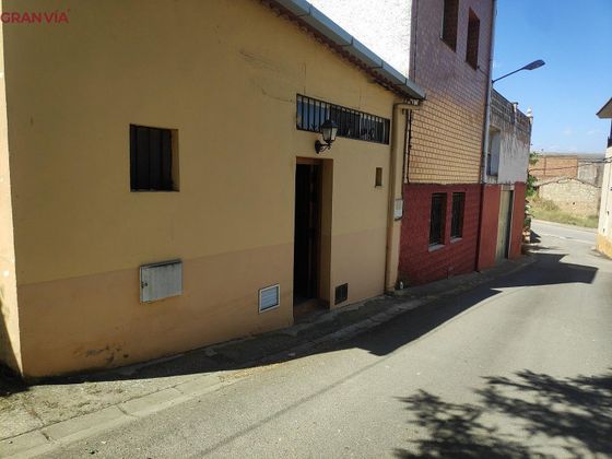Foto 1 de Venta de casa rural en Alcanadre de 2 habitaciones con piscina y calefacción