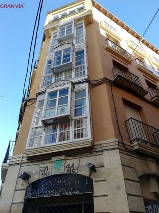 Foto 1 de Pis en venda a Casco Antiguo de 4 habitacions amb terrassa i balcó