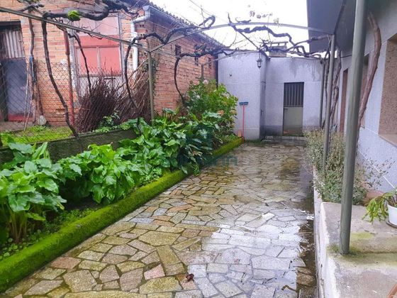 Foto 2 de Venta de chalet en Mariñamansa de 4 habitaciones con jardín y balcón