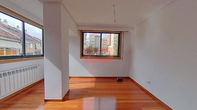 Foto 2 de Pis en venda a A Carballeira de 3 habitacions amb balcó i calefacció