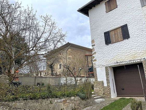 Foto 1 de Casa en venda a Medina de Pomar de 4 habitacions amb terrassa i garatge