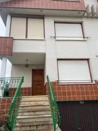 Foto 2 de Casa en venta en Medina de Pomar de 5 habitaciones con terraza y garaje