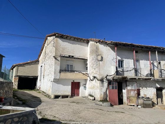 Foto 1 de Casa en venda a Villarcayo de Merindad de Castilla la Vieja de 4 habitacions amb terrassa i garatge